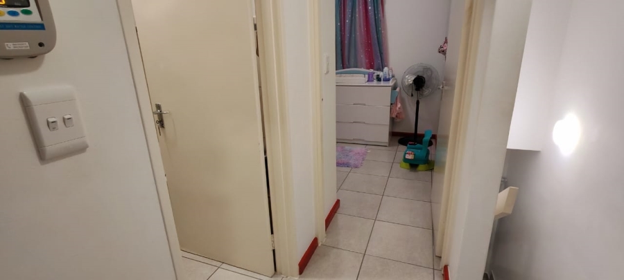 2 Bedroom Property for Sale in Stratford Green Western Cape